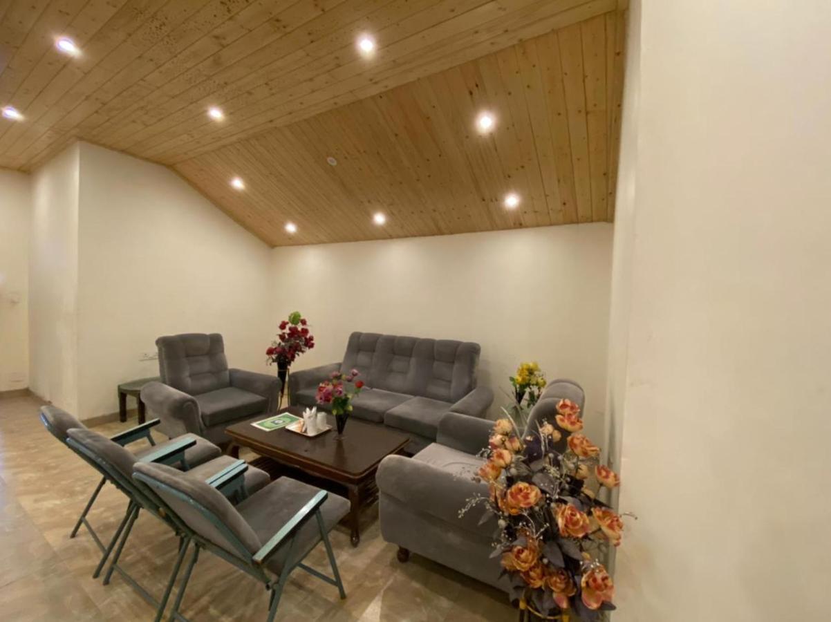 Hotel Hadimba Home - In City Center Manali  Bagian luar foto