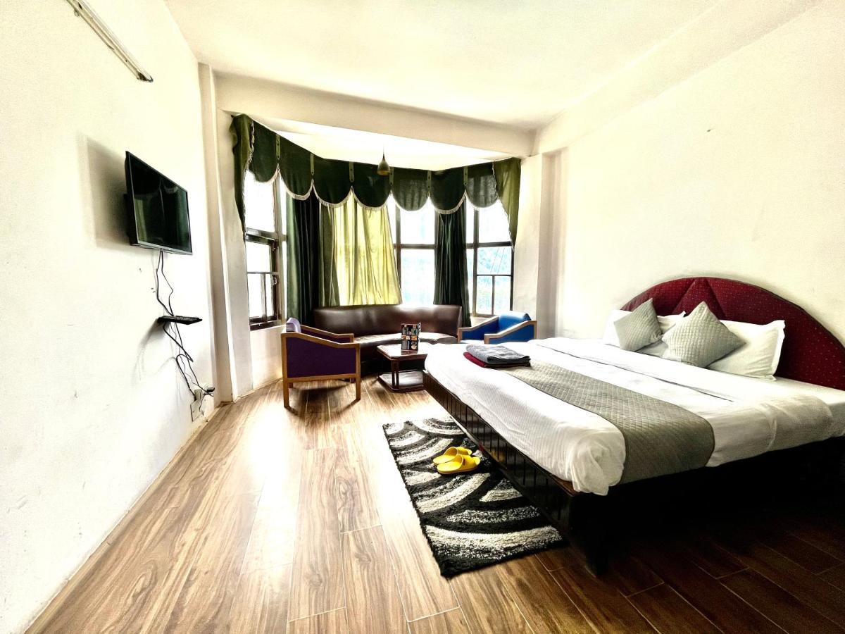 Hotel Hadimba Home - In City Center Manali  Bagian luar foto