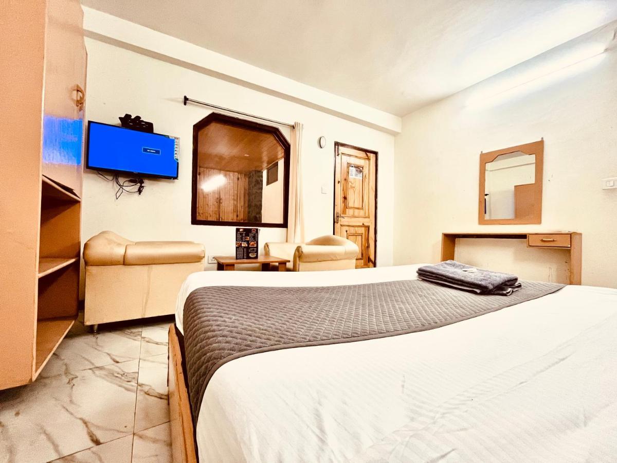 Hotel Hadimba Home - In City Center Manali  Bagian luar foto