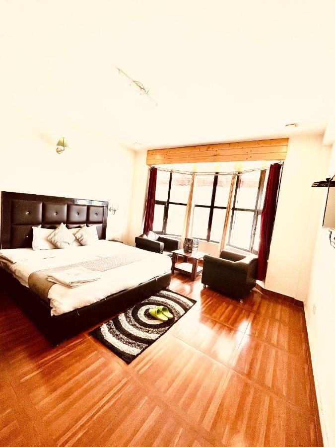 Hotel Hadimba Home - In City Center Manali  Bagian luar foto
