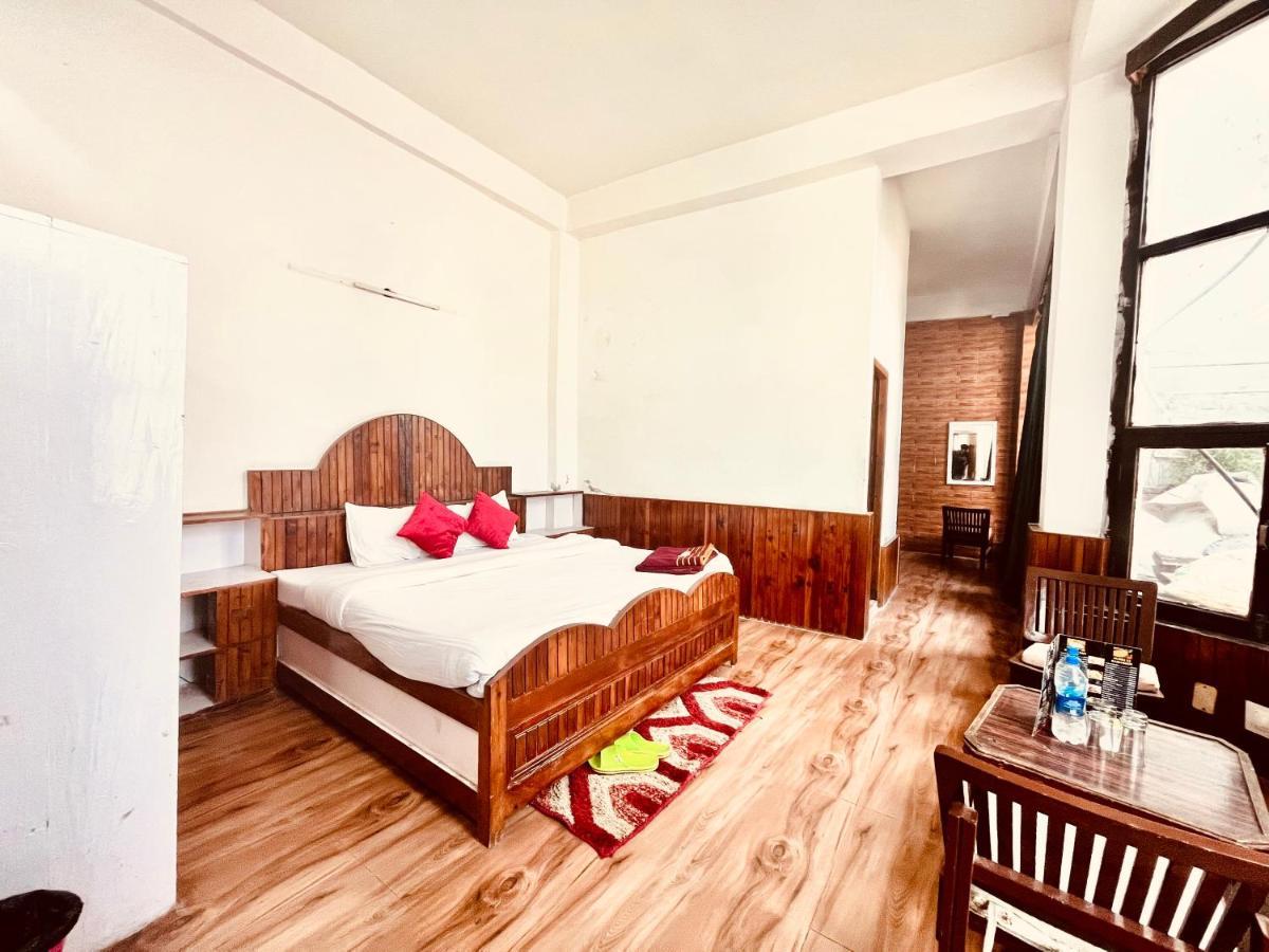 Hotel Hadimba Home - In City Center Manali  Bagian luar foto