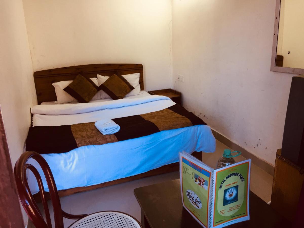 Hotel Hadimba Home - In City Center Manali  Bagian luar foto